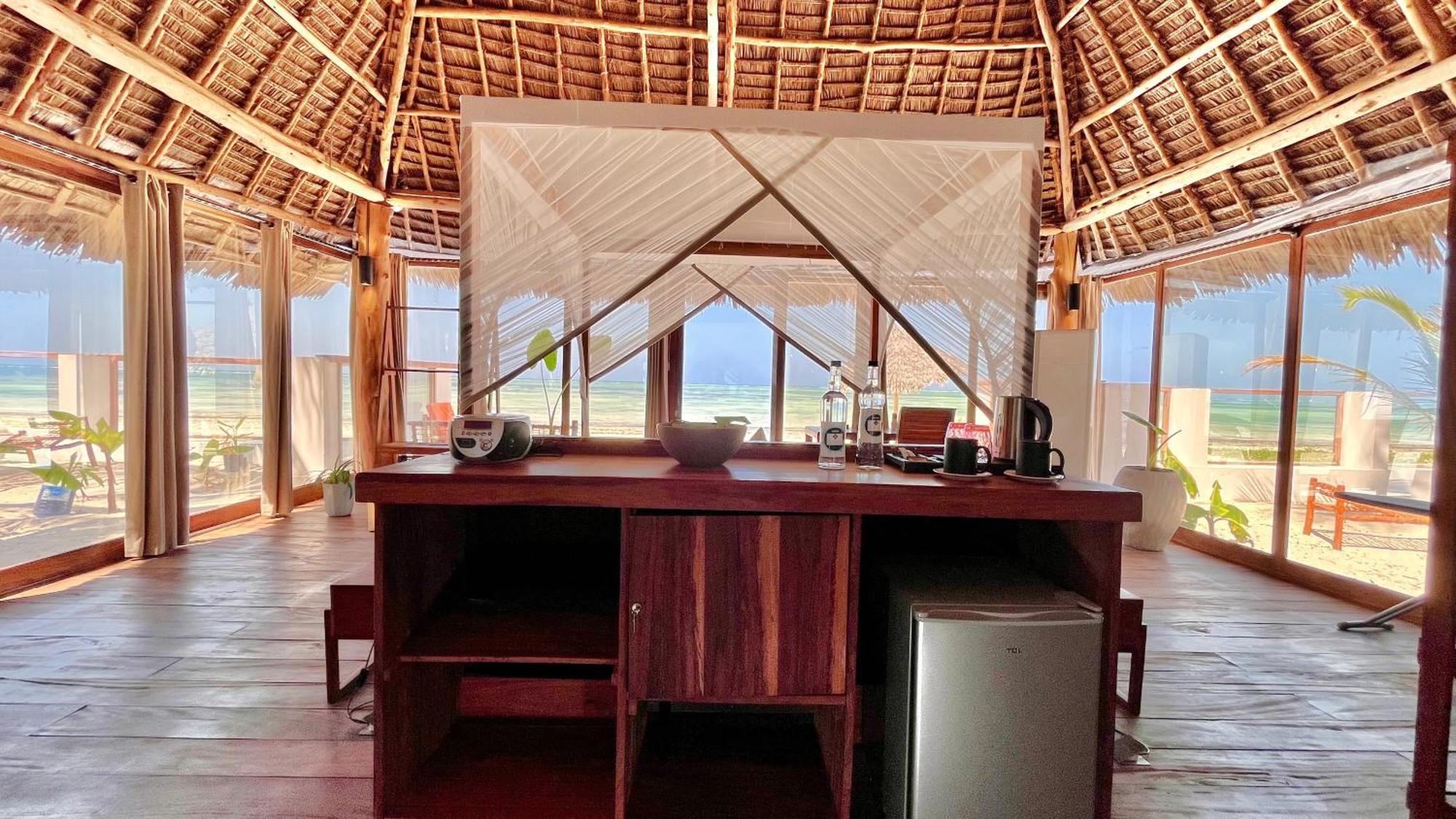 Tiki Beach Club & Resort (Adults Only) Bwejuu Exterior foto