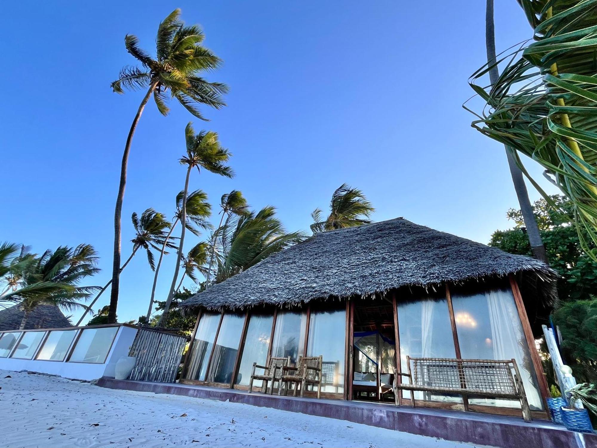 Tiki Beach Club & Resort (Adults Only) Bwejuu Exterior foto